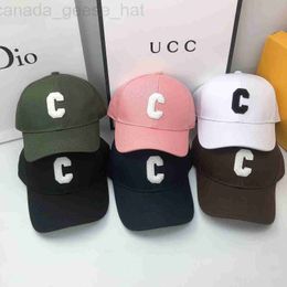 Ball Caps designer luxury 23 New CE High Quality Baseball Hat C Letter Embroidered Mesh Red Fashion Versatile Sunscreen Duck Tongue GHMO