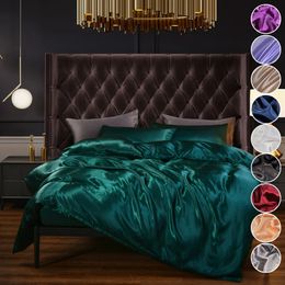 Bedding sets Luxury Duvet Cover King Size Bed Linens Soft Cosy Polyester Satin Smooth Single Double Sets No Sheet For Adults Bedroom 231122