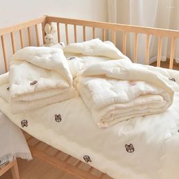 Blankets Kids Cotton Muslin Blanket Quilt Bear Embroidery Baby Crib Comforter Kindergarten Infant Nap Cover Korean Quilting