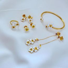 Necklace Earrings Set Garden Flower Series Hand-painted White Enamel Glaze Fresh Opening Bracelet Ring Earline
