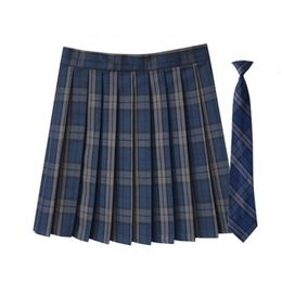 Skirts Xgoth High Street Short Skirt College Girls Cute Playful Bottom Wear Women 4 Seasons Retro Cheque Pattern Pleated Skirt 230422