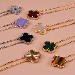 New high-end four leaf clover pendant light luxury necklace Best gift