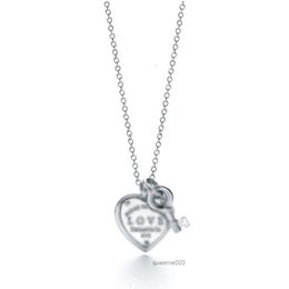 Tiffanylise Classic Designer Small Luxury Pure Silver Peach Heart Lock Key Necklace Love Pendant Thick Plated 18k Mijin Jewellery Pbgm