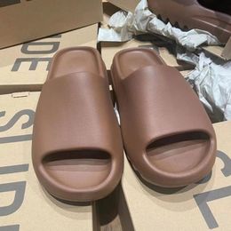 Sandals Designer Foam Sliders Slides Runners EVA Soft Comfortable Beach Slippers Onyx Sand DESIGNERORIGINAL020 249 58