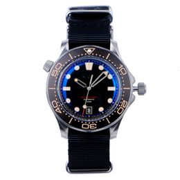 Diver Watch VS Factory 42Mm 007 Titanium Case ETA 8806 Movement 300M Watches