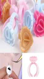 False Eyelashes COME 50100pcs Disposable VShaped Eyelash Glue Fan Cup Rings Easy To Make Volume Fans Nail Art Adhesibve Holder M7718607