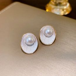 Fashion Jewelry S925 Silver Post Women Earrings Retro Geometric Faux Pearl Niche Design Stud Earrings