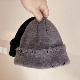 Mens Hats Autumn and Winter Beanies INS Fashion Solid Colour Thickened Warm Knitted Wool Hats Perforated Hats295A