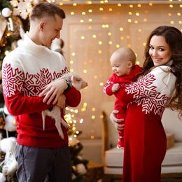 Family Matching Outfits Jumpers Parent-child Matching Outfits Women Dress Men Kids Sweaters Knitwear Xmas Family Look Winter 2024 Warm Thick Christmas 231123