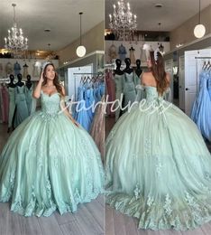 Elegant Green Quinceanera Dresses 2024 Sweetheart Lace Appliques Ball Gown Prom Dress Corset Party Vestido De 15 Anos Fifteen Xv Dress Debutante Promdress
