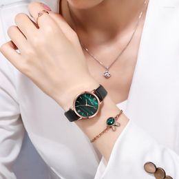 Нарученные часы модный кожаный ремешок, дамы, Quartz Quartz Watch Маленькая римская циферблата повседневная одежда подарок