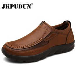 Dress Shoes Leather Men Casual Shoes Zapatos Brand Men Loafers Moccasins Breathable Slip on Driving Shoes Plus Size 39-48 Drop 231122