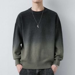 2023 New Autumn/winter Men's Sweater Gradient Round Neck Fashion Brand Youth One Piece Plush Knitted Casual