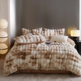 Bedding sets Svetanya Warm Faux Fur Bedding Set Double Queen King Size Bed Linens Winter Blanket Cover Sheet Pillowcase 231122