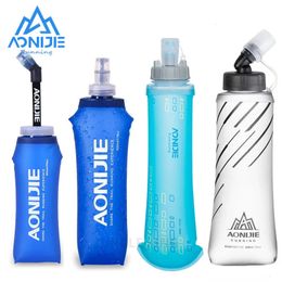 Water Bottles AONIJIE 250ml 500ml Soft Flask Folding Collapsible Water Bottle TPU BPA-Free For Running Hydration Pack Waist Bag Vest SD09 SD10 231122