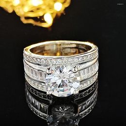 Wedding Rings Fashion Shiny Crystal Inlaid Round Zircon Ring Copper Material Rhodium Plated Hand Jewelry Engagement Couple Gift