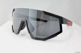 Designer Shield Sonnenbrille, weißes Visier, roter Streifen, für Herren und Damen, Fahrradbrille, Herrenmode, polarisierte Sonnenbrille, Outdoor-Sport, Laufbrille mit Packagedjdt