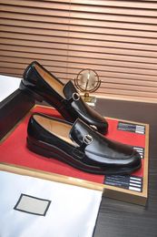 24Model 2023 Elegant Shoes Men Classic Dress Loafers Men Brand Shoes Tassel Suede Party Leather Shoes Fashion Italy Luxury Designer Shoe