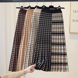 Skirts TIGENA Fashion Contrast Knitted Long Skirt For Women 2023 Fall Winter Vintage Plaid A Line High Waist Pleated Midi Female