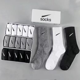 Mens Socks Womens Classic Black White Grey Hook Solid Color Socks 5 Pairs/Box Football Basketball Leisure Sports Socks with box dhgate