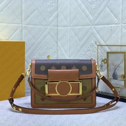 Designer Bag Genuine Leather Handbag Luxury Shoulder Bags Vintage printed Women Bags high quality Crossbody Bags with chain strap and magnetic buckle Chain Flap Bag
