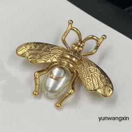 Earring Designer Luxury Fashion Pins Brooches Brass Material No Fading Small Bee Brooch Male Female Same Style