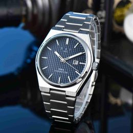 Armbandsur modeklockor för män varumärke prx kvarts rörelse auto date stålband blå vit flera färger man wristq231123