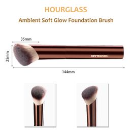 Makeup Brushes hourglass Ambient Soft Glow Foundation Brush - Slanted Hair Liquid Cream Contour Cosmetics Beauty Tools Q2405071