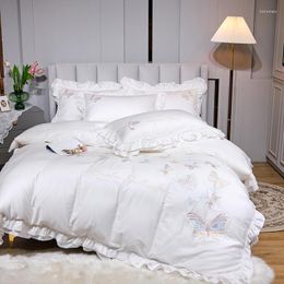 Bedding Sets White 60S Cotton Set Luxury Butterfly Embroidered Princess Wedding Solid Duvet Cover Bed Linen Fitted Sheet Pillowcases