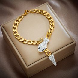 Snake Head Necklace Designer Armband 18K Gold Plated Titanium Steel Cuban Link Chain, Mode Iced Out Bling Animal Pendant Hip Hop Choker smycken för kvinnor