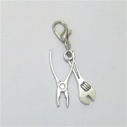 Charms 2pcs Pliers And Wrench Clip On Charm Keychain Great For Bracelet Planner Zipper Pull DIY Purse