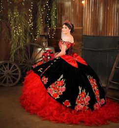 Charro Black And Red Veet Quinceanera Dresses 2023 With 3D Floral Lace Off Shoulder Short Sleeves Applique Sweet 16 Vestidos De 15 Prom Party Gowns 322