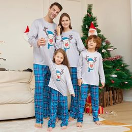 Family Matching Outfits Christmas Pajamas Set Cartoon Printed Sleepwear Homewear for Kids Mom Dad 231122