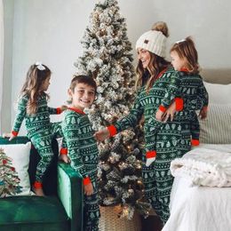 Family Matching Outfits Christmas Mom Dad Kids Matching Outfits Santa Tree Print 2 Pieces Pyjamas Set Casual Loose Sleepwear Xmas Family Look 231122