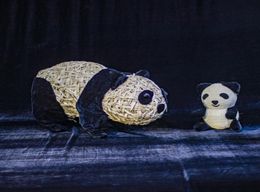 Chinese Traditional palm leaves woven panda handicrafts Festive gift Room decoration4009428