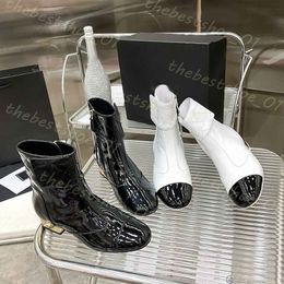 Designer Boots Australian Martin Boots Calf Long Boots Leather Winter Women Casual Fashion Sneakers Rubber Sole Sexy Chelsea Boots