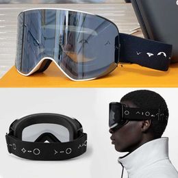 Snowfall Ski Mask 2023 Winter Latest Ski goggles UV Resistant Adjustable Watch Strap Lens with Logo Fashion Brand Designer Mask Sunglasses Z2079U With original box