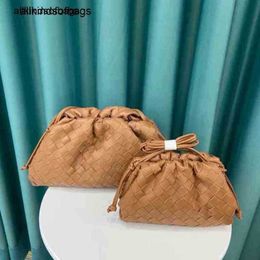 Bottegaavenetas Bags Pouchs Woven Cloud Bag Soft Skin Dumpling Korean Womens Trend Single Shoulder Diagonal Cross Hand Holding Small Hav Have Logo