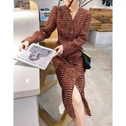 Casual Dresses Woollen Dress Female Foreign Style Hepburn Black V-neck Slim A-line All-match Long Wedding For Women