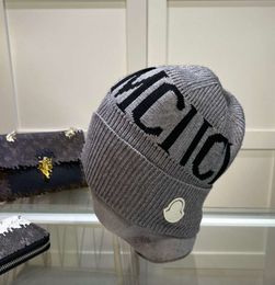 Lüks Tasarımcı Beanie Kafatası Kapağı Unisex Keşmir Mektubu Yüksek Streç Mektup Baskı Dışişli Kapşonlu Örgü Örgü Kapağı Sıcak Çok Boyunca Moda Beanie Hat Güzel