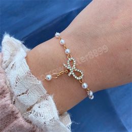 Bowknot Pearl Bracelet Inlaid Imitation Diamand Fashion Charm Bracelets for Women Bridals Girls Beauty Jewelry Gift Wrist Strap