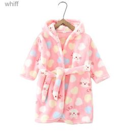 Towels Robes 2021 Autumn And Winter Girls Robes Baby Girls Sleepwear Bathrobe Girl Princess Robes Kids Hooded Homewear Cartoon Child PajamasL231123