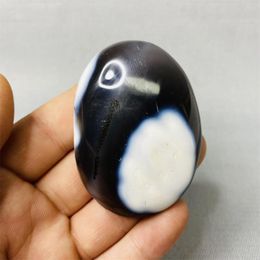 Decorative Figurines Beautiful Milk Agate Killer Whale Palm Stone Aura Rune Rock Wish Gift Crystal And Healing Ancient Witchcraft Decoration