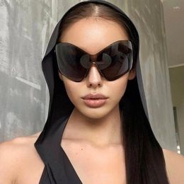 Sunglasses One Piece Rimless Y2K Women Oversized Sun Glasses Men Fashion Wraparound Punk Shades Eyewear Ocean Lenses Sunnies