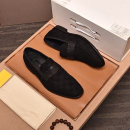 2 Stil Yeni Tasarımcı Terlik Erkek Kadın Loafers Ayakkabıları Gerçek Deri Sandalet Lüks Elbise Ayakkabı Atbit Metal Zincir Ayakkabı Kuşkusu Cowhide Terlik Büyük Boyut 38-45