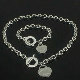 Heißer Verkauf Geburtstag Weihnachtsgeschenk 925 Silber Liebe Halskette Armband Set Hochzeit Statement Schmuck Herz Anhänger Halsketten Armreif Sets 2 in 1 Damenschmuck