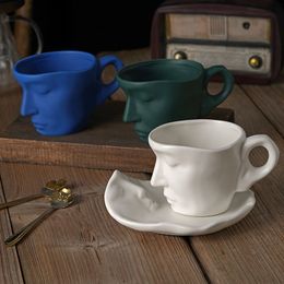 European vintage creative ceramic coffee cup sculpture couple mug 260ml matte coffee cup saucer set