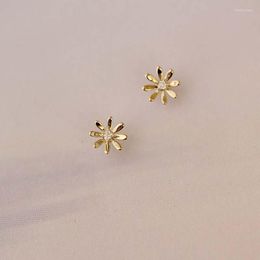 Stud Earrings CMajor 9ct Solid Gold Earring Temperament Delicate Sweet And Romantic Flower Shape Chic Minimal Simple For Women