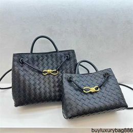 Womens Designer Bags BottegvVeneta Totes Bags Leather Woven Handbags Niche Design Advanced Woven Bag 23 New High Capacity Tote Bag Real Leather Bag Casual Porta HBP3