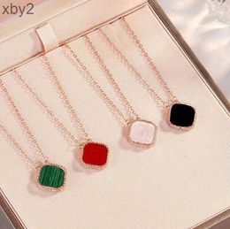 Pendant Necklaces Classic Lucky Clover Necklace Pendant Luxury Necklaces 4Four leaf 18K Rose Gold Silver Plated Agate Diamond Jewellery for Women Birthday Valentine